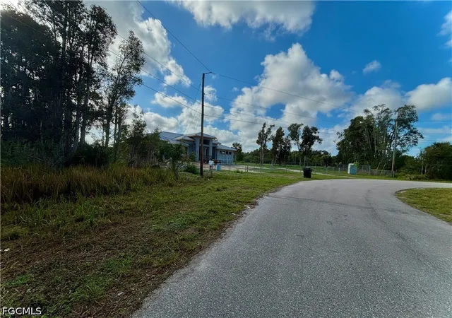Photo 2 of Sale Pending at 433 Paulcrest Ave, Lehigh Acres, FL 33974 | MLS# 2026015125 | Listing updated on 2026-10-07