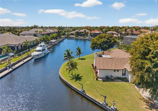 Photo 2 of Single family home for sale at 6824 Danah Ct, Fort Myers, FL 33908 | MLS# 226007135 | Listing updated on 2026-06-22