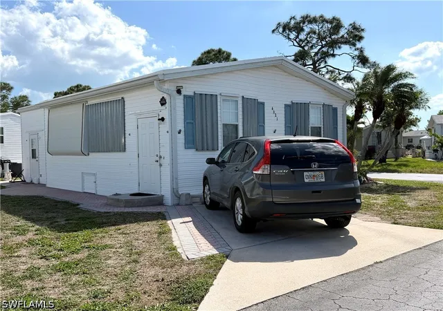 2nd image of 4621 Liberty Ln E, Estero, FL 33928 | MLS# 226013762
