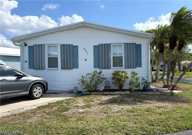 Photo 3 of Manufactured home for sale at 4621 Liberty Ln E, Estero, FL 33928 | MLS# 226013762 | Listing updated on 2026-07-22