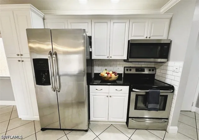 4th image of 2366 E Mall Dr #514, Fort Myers, FL 33901 | MLS# 226011465