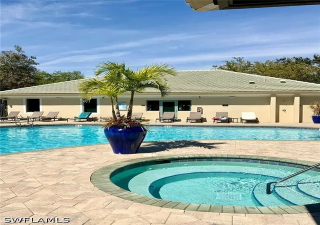 Homes for sale in Naples, FL | 3435 Laurel Grns Ln S, Naples, FL 34119