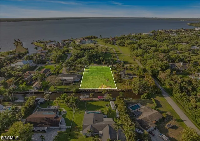 2nd image of 62 Wolcott Dr, North Fort Myers, FL 33903 | MLS# 2026015390