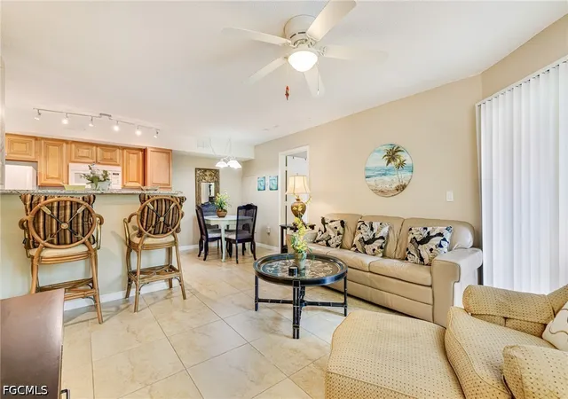 Listing Photo 5 - Condo for sale in building located at 12620 Equestrian Cir, Vero Beach, FL 33907 - Unit #1705