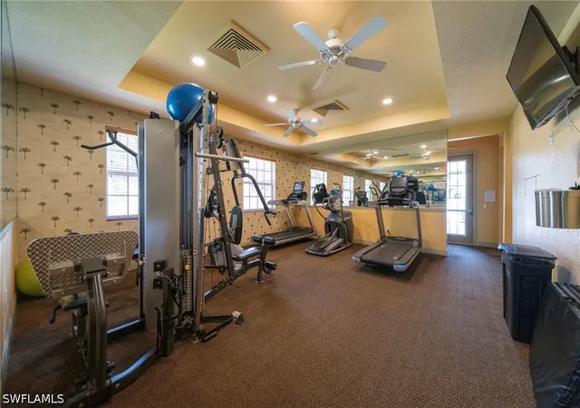 Homes for sale in Fort Myers, FL | 4135 Residence Drive, Fort Myers, FL 33901 | Houzeo