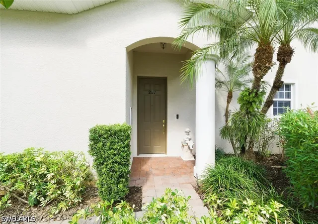 Photo 4 of Sale Pending at 4945 Shaker Hts Ct #202, Naples, FL 34112 | MLS# 226013263 | Listing updated on 2026-07-18