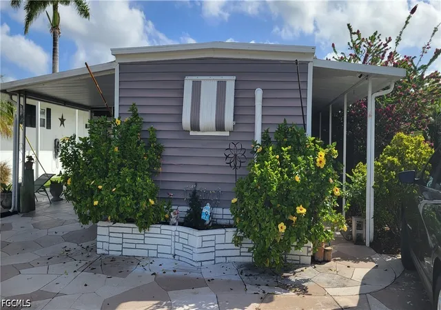 Photo 1 of Manufactured home for sale at 91 Sun Cir, Fort Myers, FL 33905 | MLS# 2026015556 | Listing updated on 2026-06-27