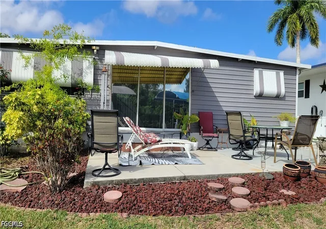 Photo 3 of Manufactured home for sale at 91 Sun Cir, Fort Myers, FL 33905 | MLS# 2026015556 | Listing updated on 2026-06-27