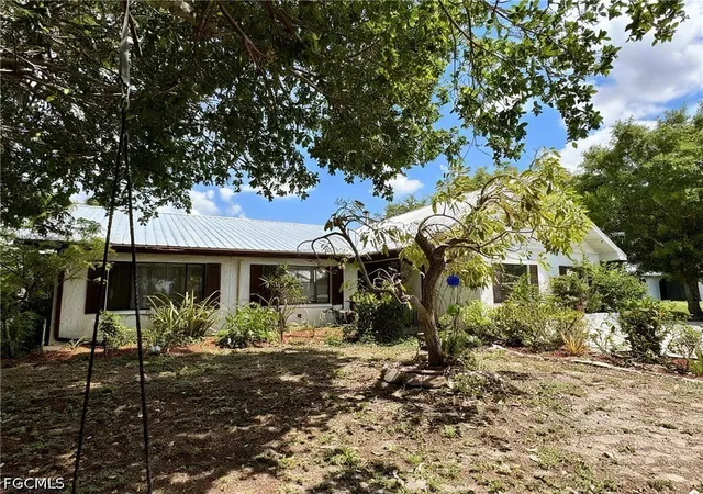 2nd image of 196 E Mariana Ave, North Fort Myers, FL 33917 | MLS# 2026015558