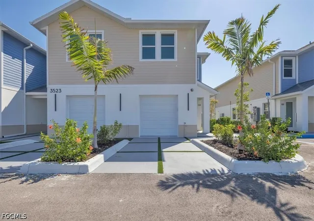 Photo 3 of Townhouse for sale at 3527 Country Clb Blvd, Cape Coral, FL 33904 | MLS# 2026015650 | Listing updated on 2026-05-23