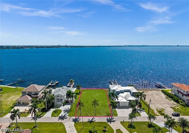 Photo 2 of Sale Pending at 1020 Dolphin Dr, Cape Coral, FL 33904 | MLS# 226014104 | Listing updated on 2026-07-25