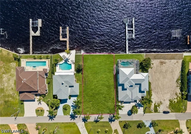 Photo 3 of Sale Pending at 1020 Dolphin Dr, Cape Coral, FL 33904 | MLS# 226014104 | Listing updated on 2026-07-25