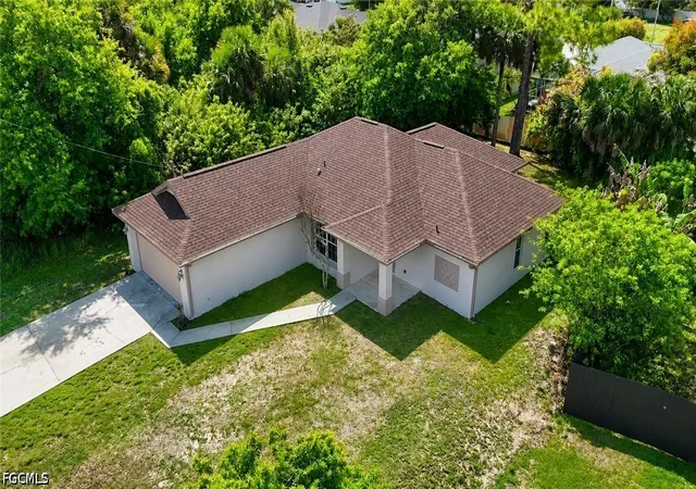 Photo 3 of Single family home for sale at 2907 12th Street W, Lehigh Acres, FL 33971 | MLS# 2026015700 | Listing updated on 2026-10-01