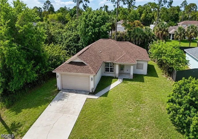 Photo 4 of Single family home for sale at 2907 12th Street W, Lehigh Acres, FL 33971 | MLS# 2026015700 | Listing updated on 2026-10-01