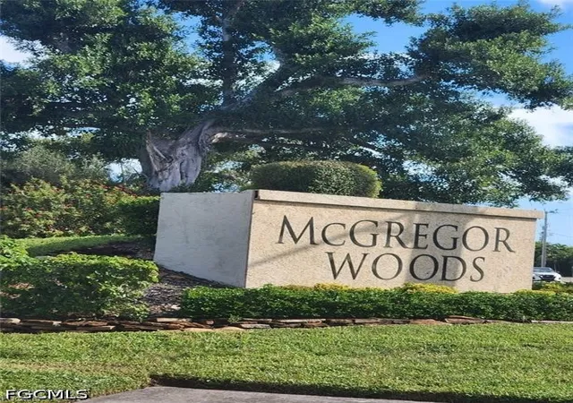 Photo 3 of Single family home for sale at 12395 Mcgregor Woods Cir, Fort Myers, FL 33908 | MLS# 2026015719 | Listing updated on 2026-06-22