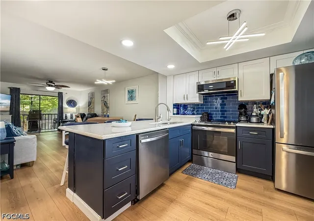 Listing Photo 4 - Condo for sale in building located at 4790 Cleveland Ave, Fort Myers, FL 33907 - Unit #2007