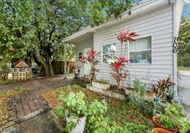 Photo 1 of Manufactured home for sale at 106 Moon Bay St, Naples, FL 34114 | MLS# 226013259 | Listing updated on 2026-07-29