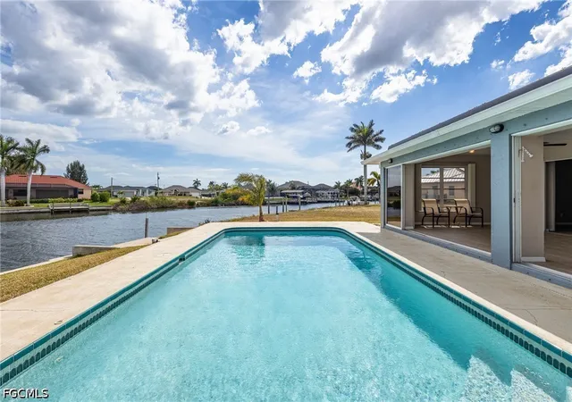 3rd image of 401 Nw 36Th Pl, Cape Coral, FL 33993 | MLS# 2026015772