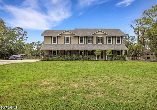 Photo 1 of Sale Pending at 4700 Skates Cir, Fort Myers, FL 33905 | MLS# 226002938 | Listing updated on 2026-05-25