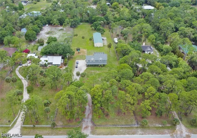 Photo 2 of Sale Pending at 4700 Skates Cir, Fort Myers, FL 33905 | MLS# 226002938 | Listing updated on 2026-05-25