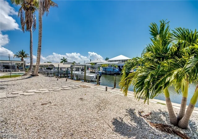 34th image of 2360 Oleander St, Saint James City, FL 33956 | MLS# 2026015872