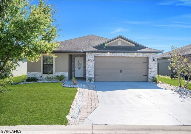 Photo 2 of Single family home for sale at 175 Shadowview Ct, Lehigh Acres, FL 33974 | MLS# 226014261 | Listing updated on 2026-08-01