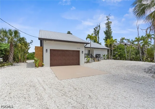 3rd image of 13270 Electron Dr, Fort Myers, FL 33908 | MLS# 2026015991