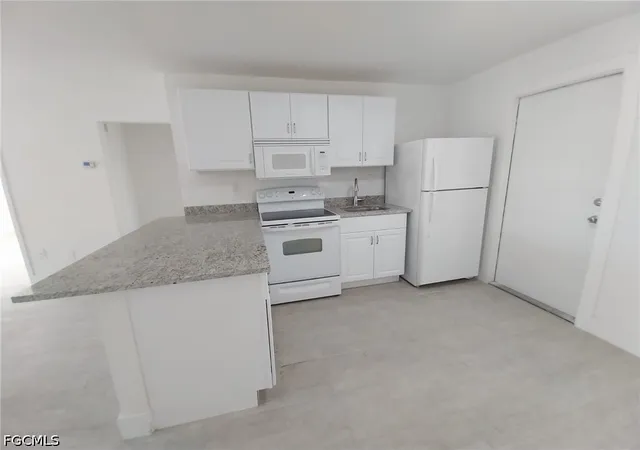 20th image of 317 Tarpon Dr, Cape Coral, FL 33904 | MLS# 2026016009