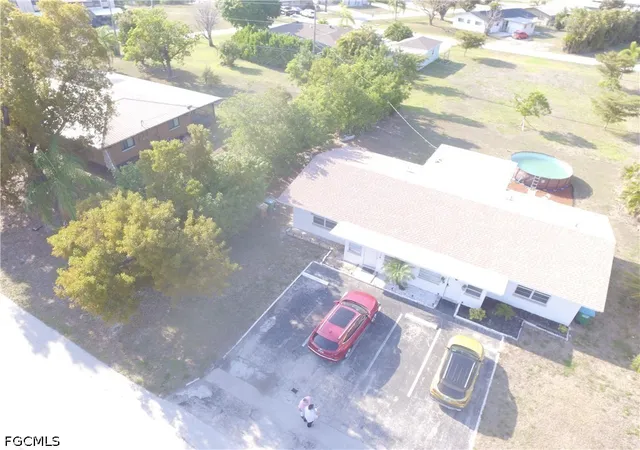 4th image of 317 Tarpon Dr, Cape Coral, FL 33904 | MLS# 2026016009