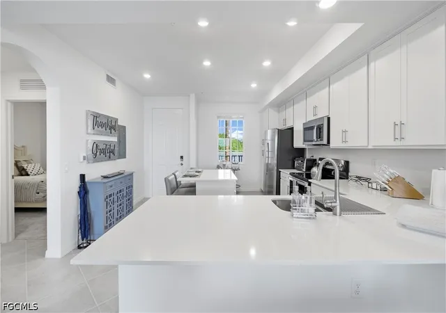 Listing Photo 5 - Condo for sale in building located at 43977 Boardwalk Loop, PUNTA GORDA, FL 33982 - Unit #2324