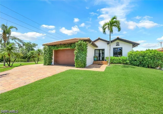 Homes for sale in Bonita Springs, FL | 999 East Valley Dr, Bonita Springs, FL 34134 | MLS# 226014387
