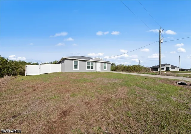 3rd image of 3113 Pebble Ln, Labelle, FL 33935 | MLS# 226011095