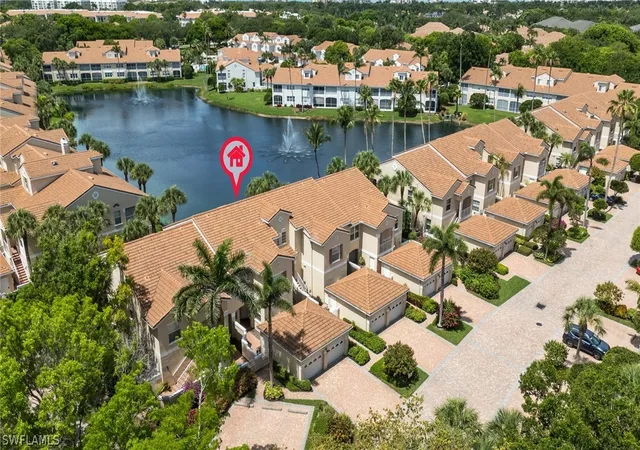 2nd image of 8365 Excalibur Cir, Naples, FL 34108