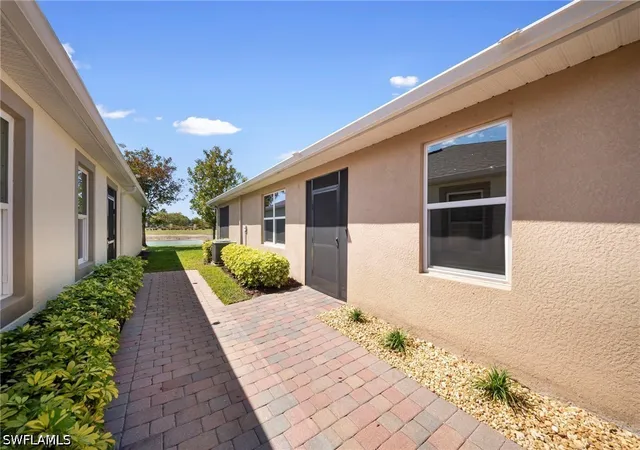 2nd image of 20099 Fiddlewood Ave, North Fort Myers, FL 33917 | MLS# 226013458