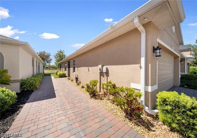 3rd image of 20099 Fiddlewood Ave, North Fort Myers, FL 33917 | MLS# 226013458
