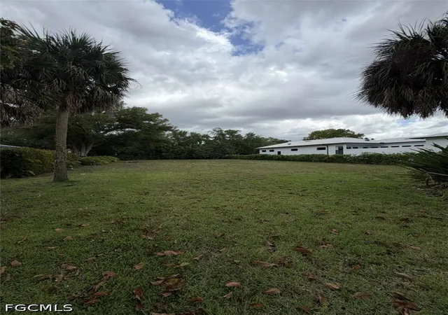 3rd image of 3427 Avocado Dr, Fort Myers, FL 33901 | MLS# 2026016167