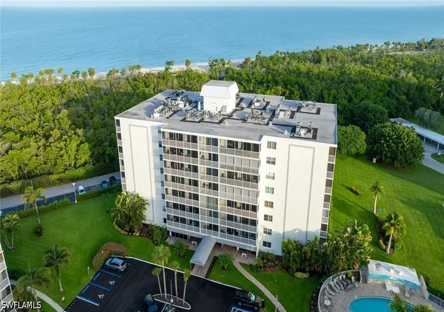 2nd image of 5 Bluebill Ave, Naples, FL 34108