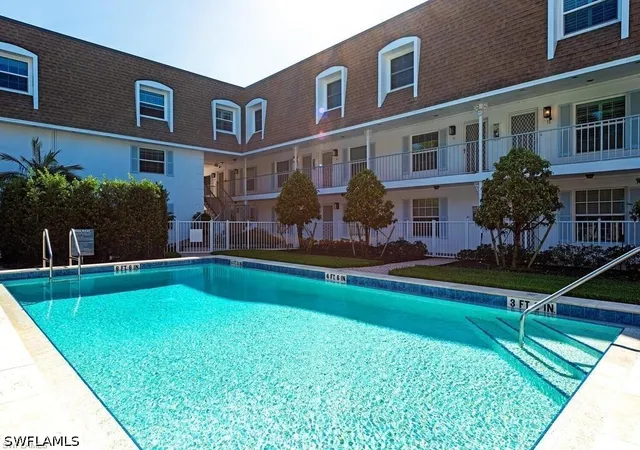 12th image of 1222 Gordon Dr #4, Naples, FL 34102 | MLS# 226014441