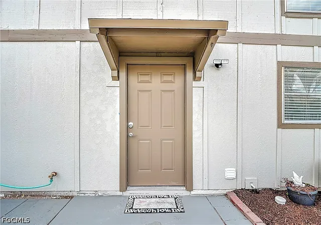 2nd image of 4293 Island Circle #4, Fort Myers, FL 33919 | MLS# 2026016206