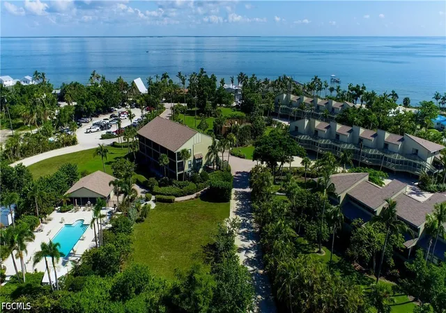 2nd image of 16649 Bocilla Palms Dr, Bokeelia, FL 33922
