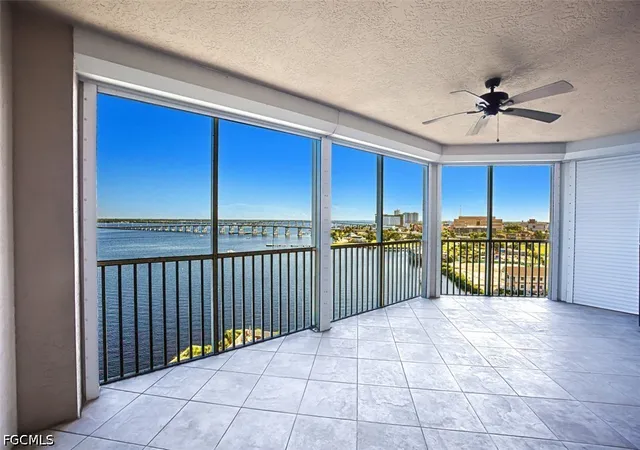 4th image of 2104 W 1St St, Fort Myers, FL 33901