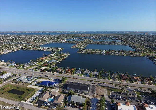 2nd image of 628 Sw 47th St, Cape Coral, FL 33914 | MLS# 226014283