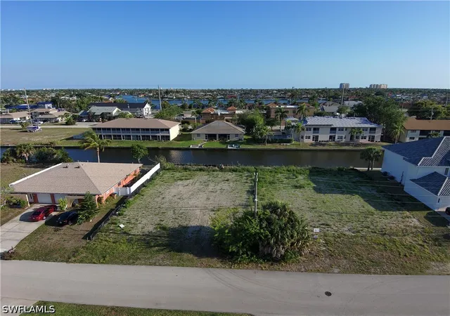 3rd image of 628 Sw 47Th St, Cape Coral, FL 33914 | MLS# 226014283