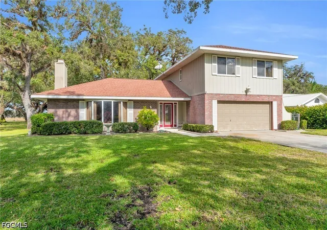 2nd image of 1210 Riverbend Dr, Labelle, FL 33935 | MLS# 2026016412