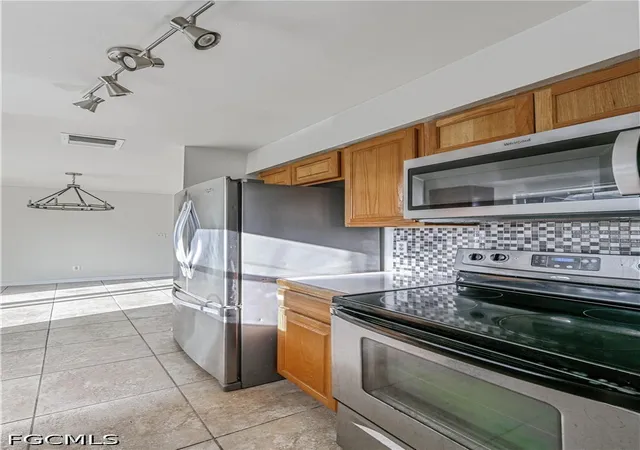 23rd image of 208 Norwich Ave, Lehigh Acres, FL 33936 | MLS# 2026016481