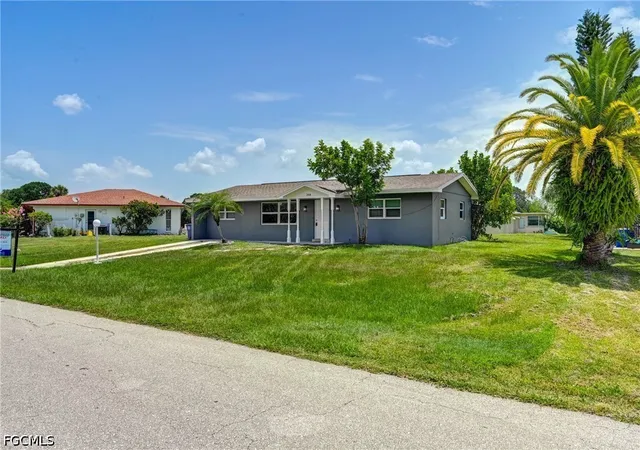 Photo 2 of Single family home for sale at 208 Norwich Ave, Lehigh Acres, FL 33936 | MLS# 2026016481 | Listing updated on 2026-08-01