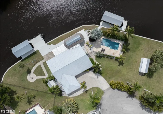 2nd image of 416 Seaworthy Rd, North Fort Myers, FL 33903 | MLS# 2026016610