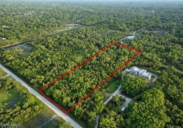 Photo 3 of Sale Pending at 3987 20th Avenue SE, Naples, FL 34117 | MLS# 226014976 | Listing updated on 2026-07-08