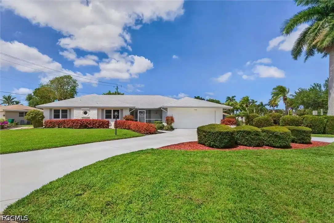 Photo 1 of Single family home for sale at 5148 Fairfield Dr, Fort Myers, FL 33919 | MLS# 2026016775 | Listing updated on 2026-10-29