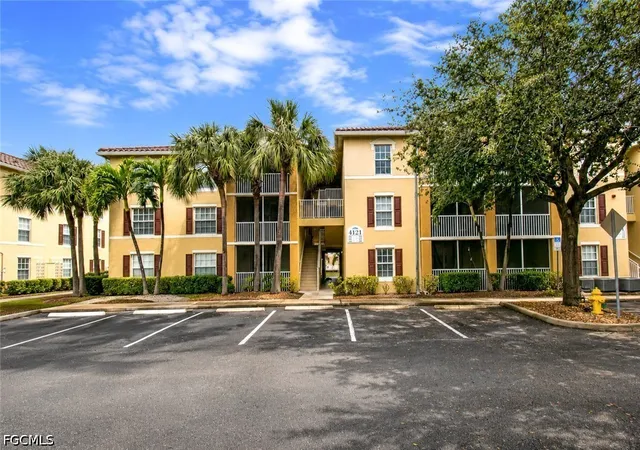 Homes for sale in Fort Myers, FL | 4121 Residence Dr #303, Fort Myers, FL 33901 | MLS# 2026016780